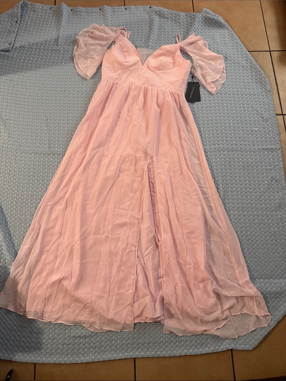 Blush Pink Chiffon Maxi Dress with Puff Sleeve Detail